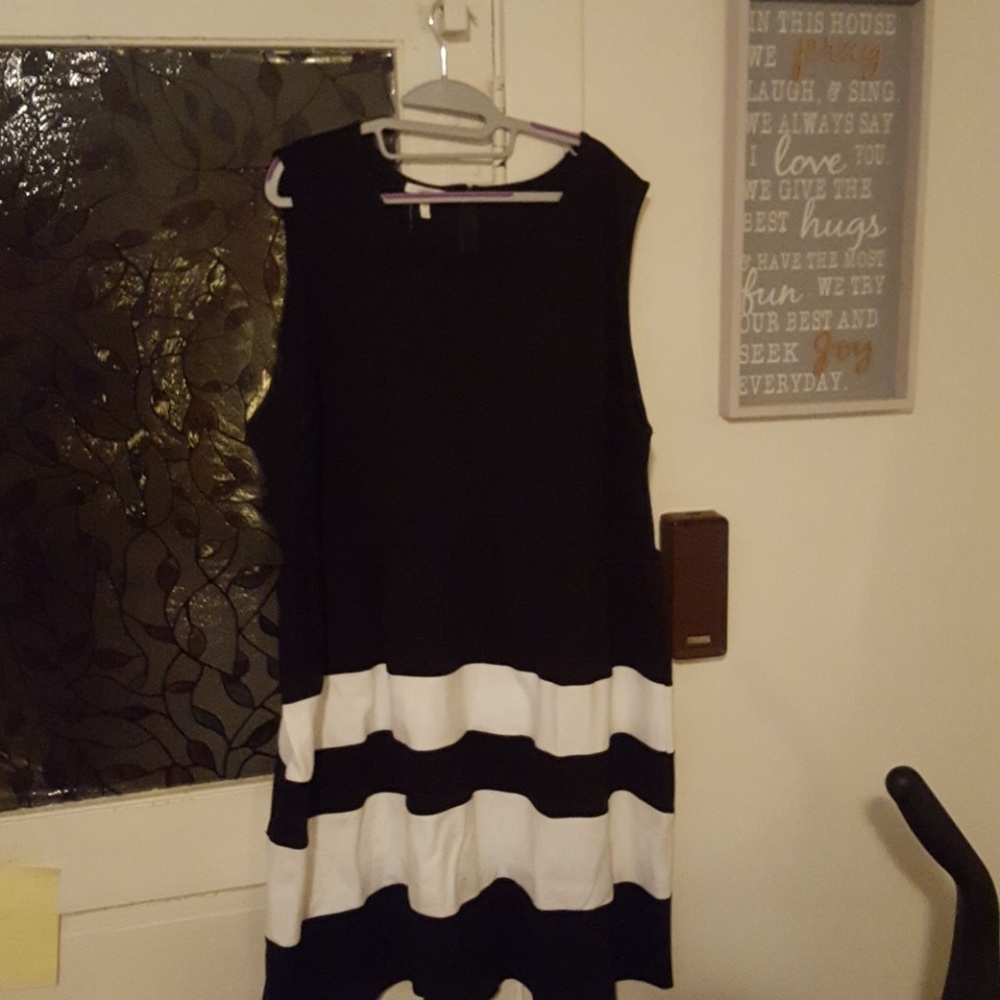 NWT Maurices Plus Size dress